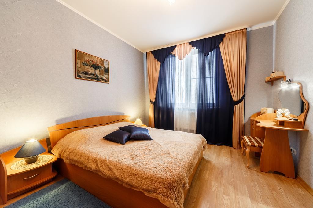 Apartment Domashny Uyut na Belinskogo 41 Luxe Ekaterinburg Bagian luar foto